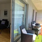 2 Bedroom Apartment Next To Metro U1 And Pr Garage