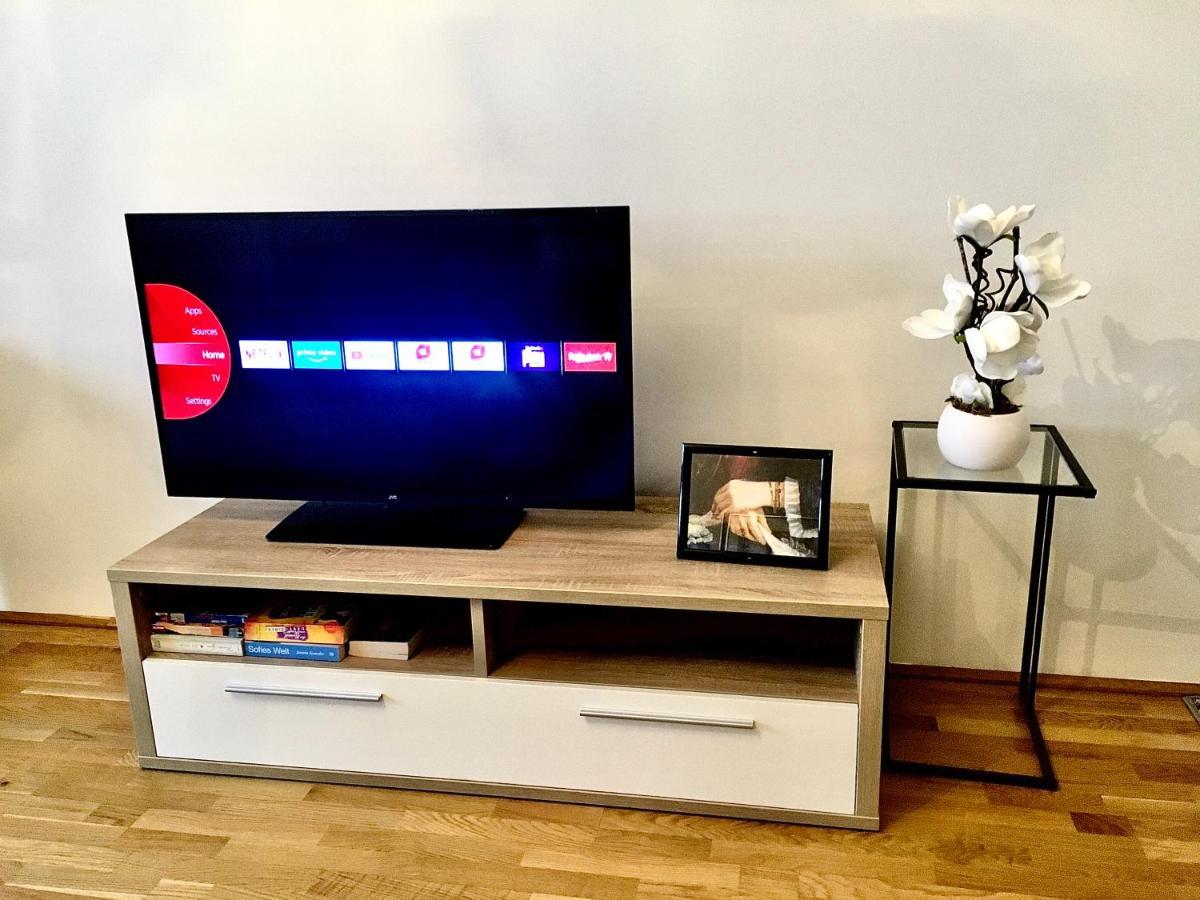 2 Bedroom Next To Metro U1 And Pr Garage Wien