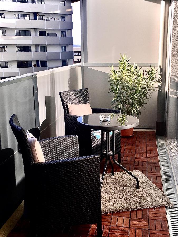 2 Bedroom Next To Metro U1 And Pr Garage Wien